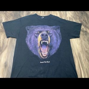 Men’s Growling Bear black shirt large